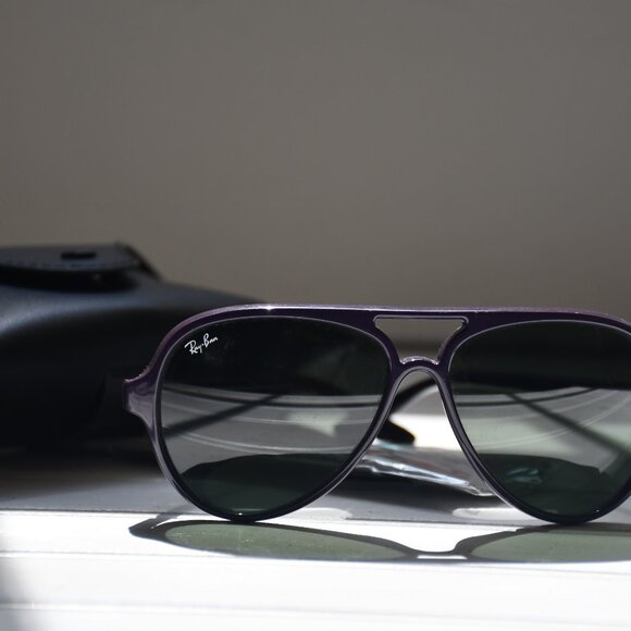 Ray-Ban Women’s 4125 Cats 5000 Aviator Sunglasses Purple Frame - Picture 2 of 6